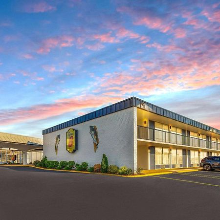 Super 8 By Wyndham Riverside Al Exterior foto