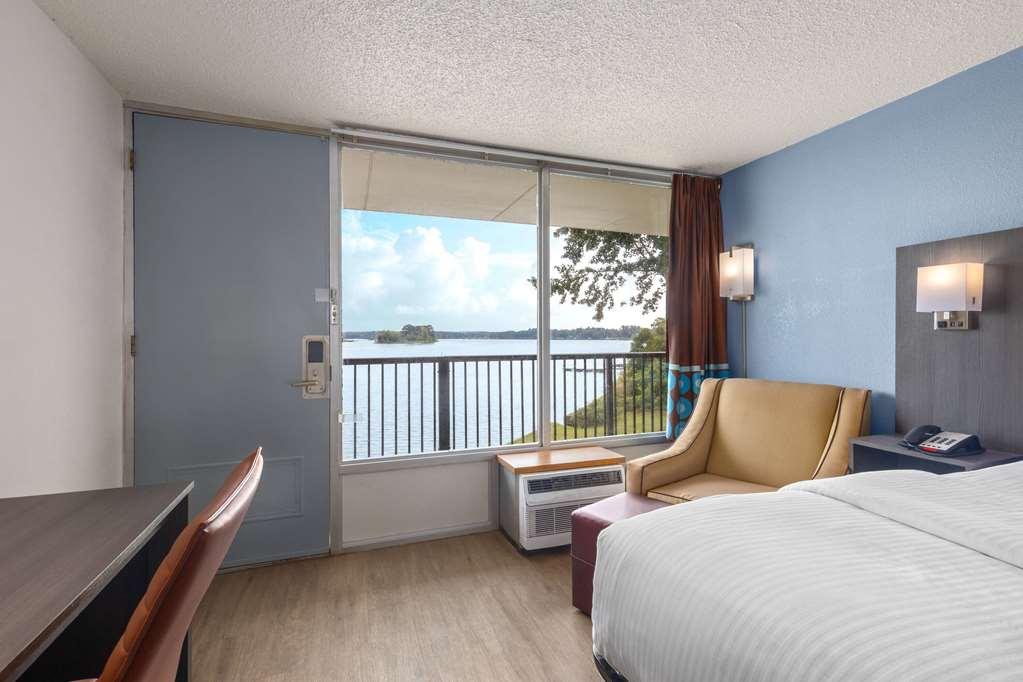 Super 8 By Wyndham Riverside Al Zimmer foto